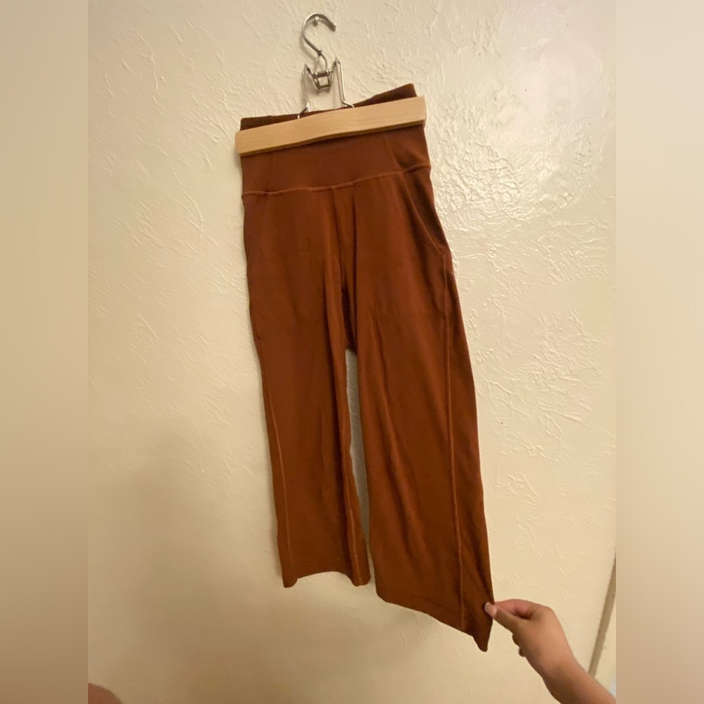 Lululemon pants - Picture 2 of 8